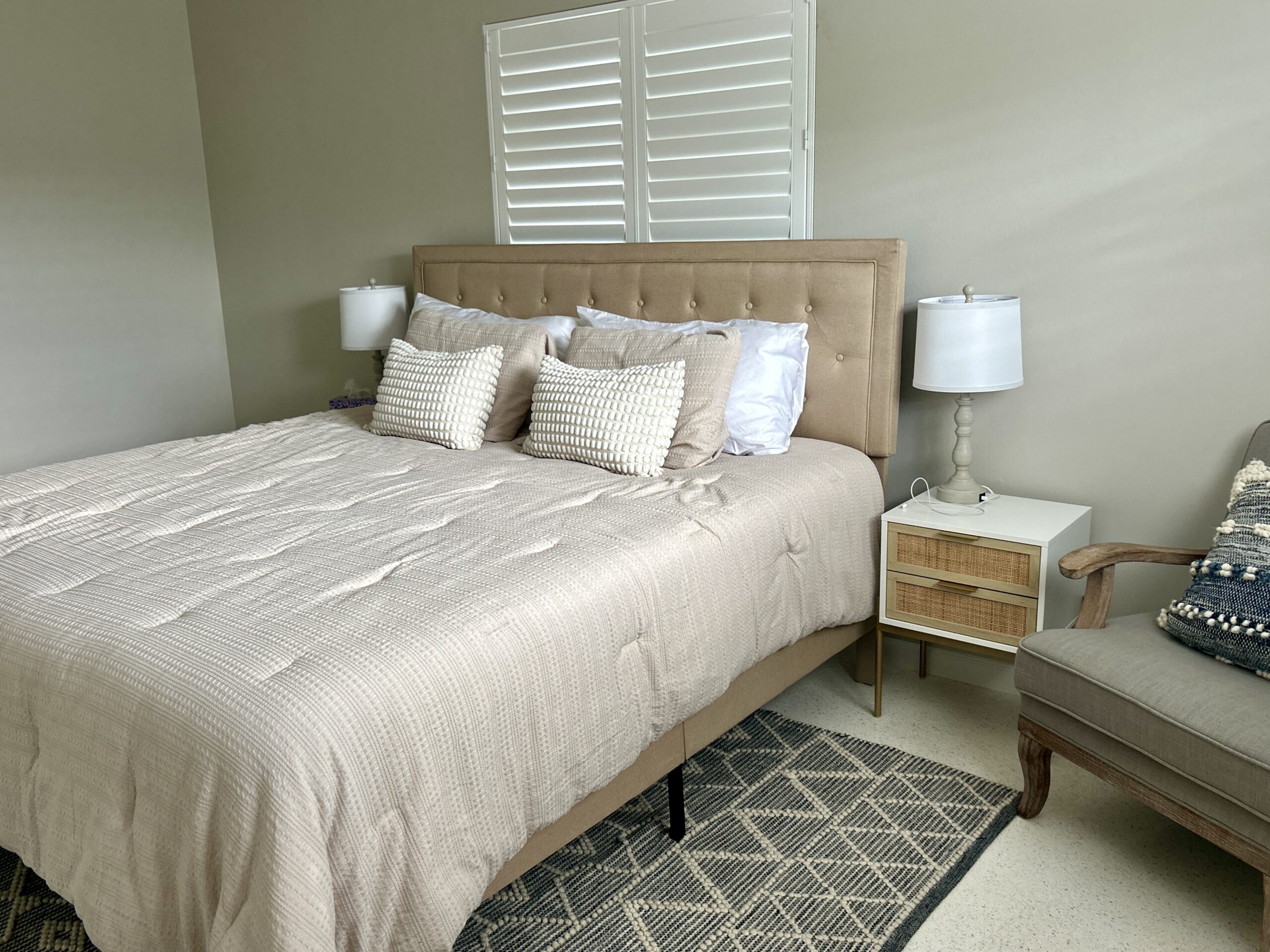 Bedroom 1 King Side 2